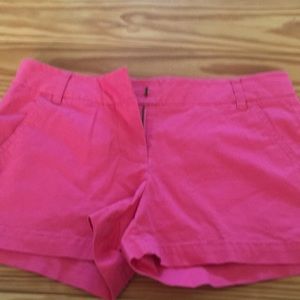 New w/o tags, pink Tori Richard shorts size 4